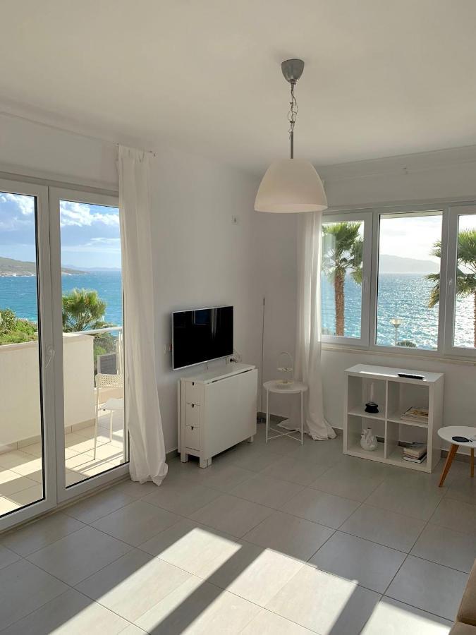 Loli Apartment Luxury White Residence Саранда Экстерьер фото