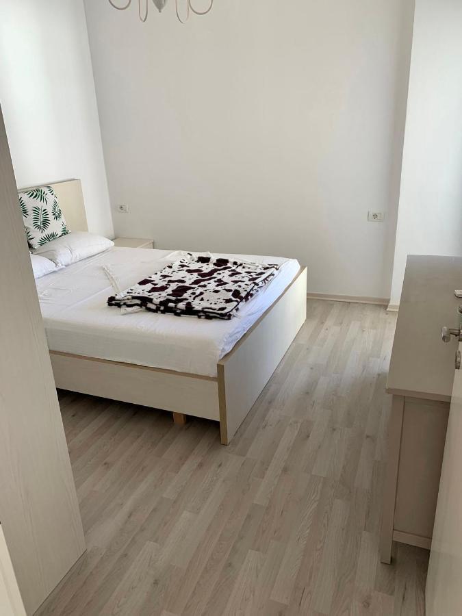 Loli Apartment Luxury White Residence Саранда Экстерьер фото