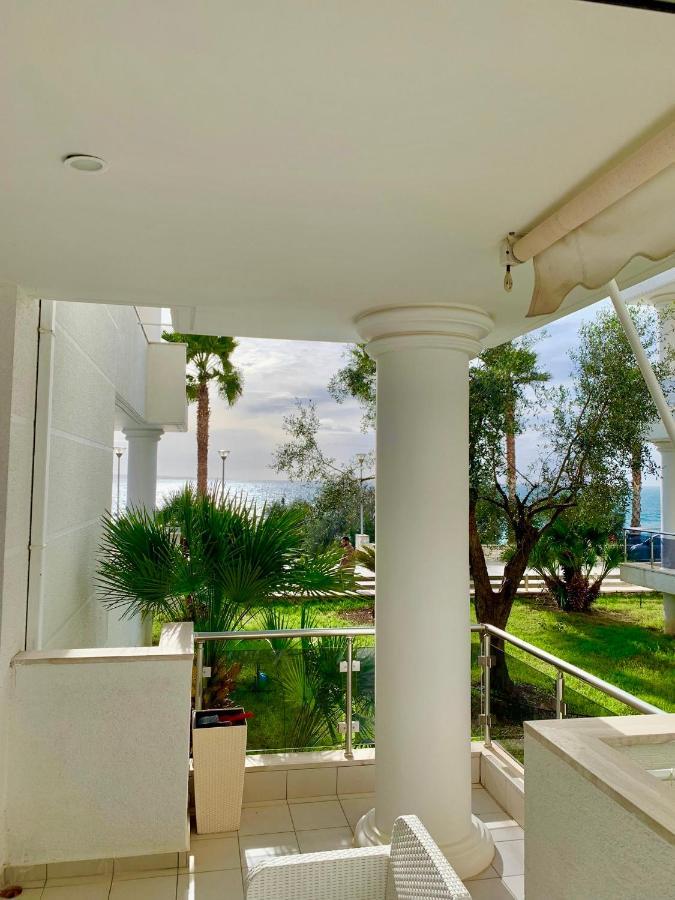 Loli Apartment Luxury White Residence Саранда Экстерьер фото