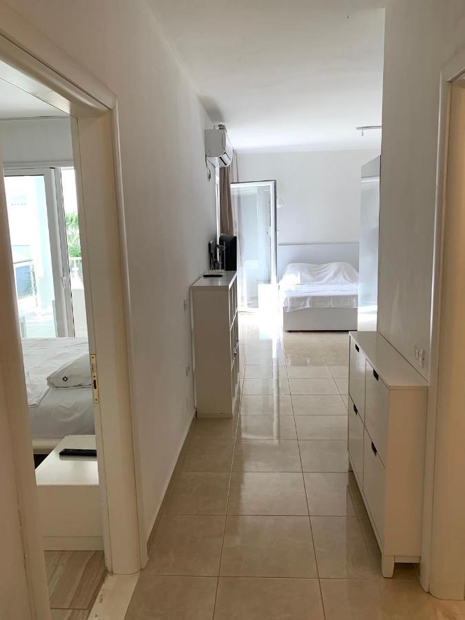 Loli Apartment Luxury White Residence Саранда Экстерьер фото