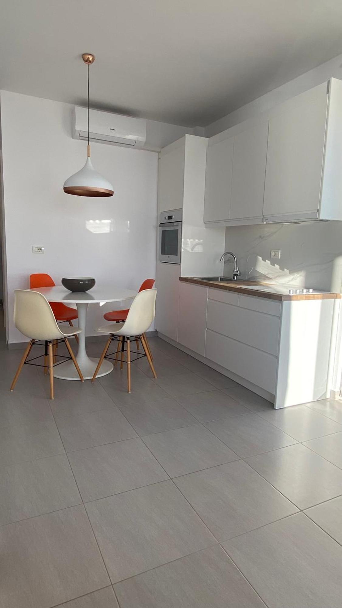Loli Apartment Luxury White Residence Саранда Экстерьер фото
